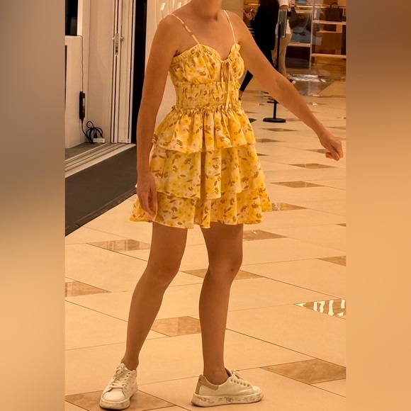 Dresses & Skirts - Sabo Skirt NWT Cut Out Mini Yellow Flowers Dress XS